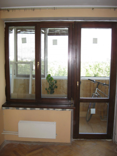 Алюминиевая дверь для балкона GFTD875
